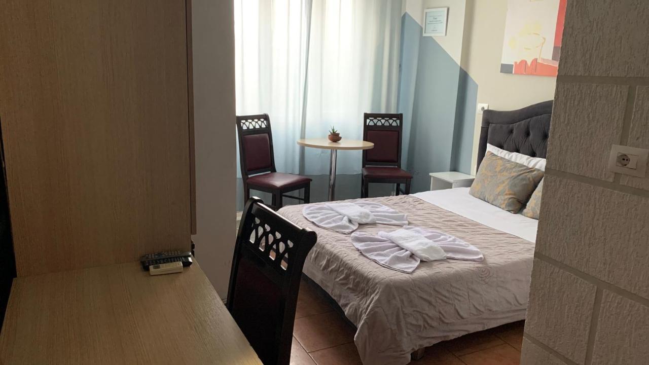 Guest House De Rada Тирана Экстерьер фото
