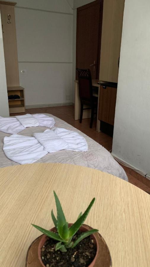 Guest House De Rada Тирана Экстерьер фото