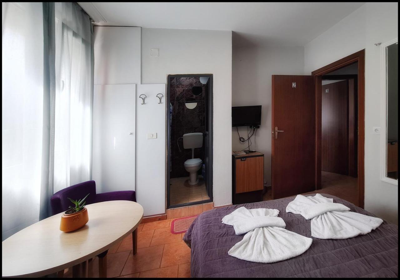 Guest House De Rada Тирана Экстерьер фото