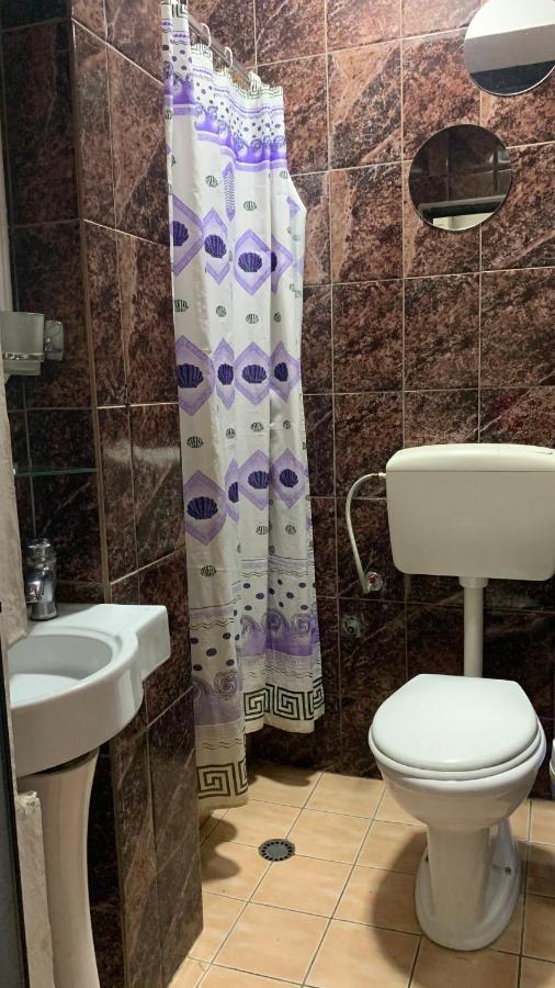 Guest House De Rada Тирана Экстерьер фото